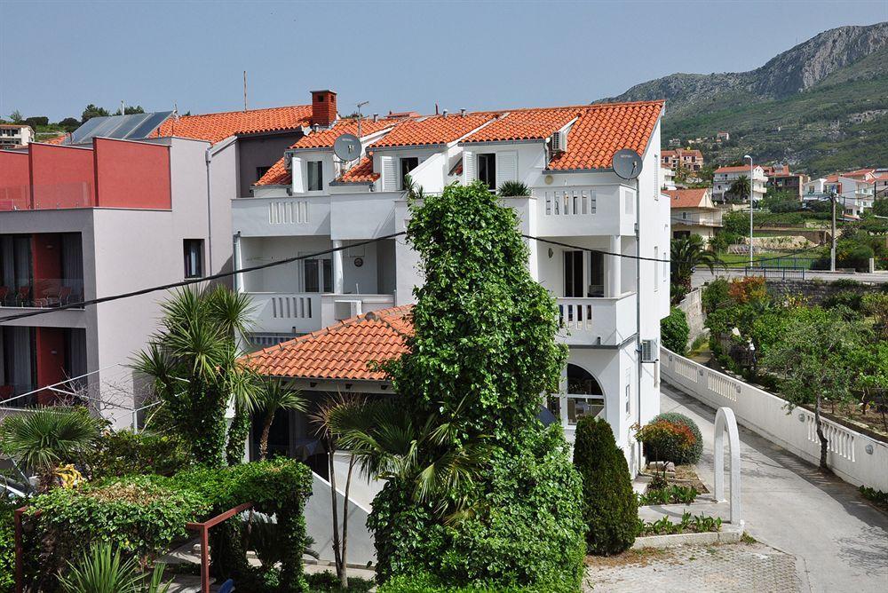 Villa Pinocchio Podstrana Exterior foto